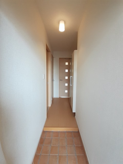 ベルヴィトワ 玄関