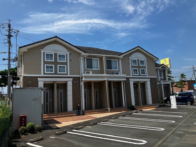 シャルマンA 201号室 外観