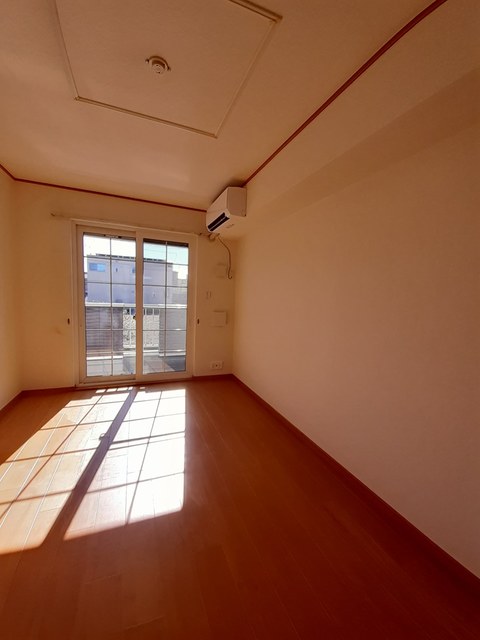 パーチェ・アモーレ リビング