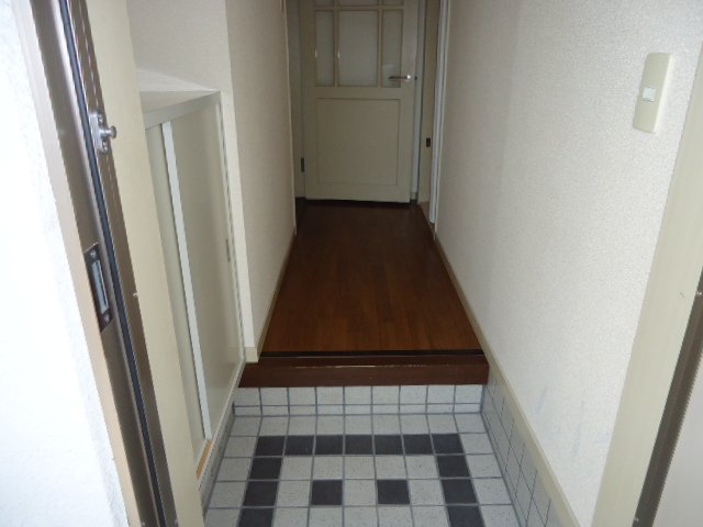 ハイツリバティⅠ 玄関