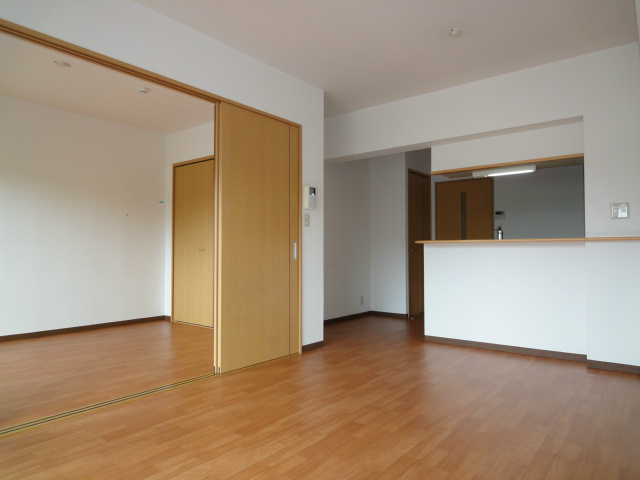 ベルフラワー参番館  リビング