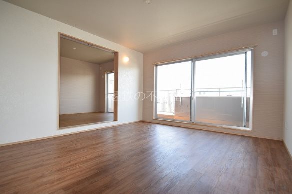 LUMIUS SANARUDAI リビング