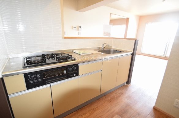 LUMIUS SANARUDAI キッチン