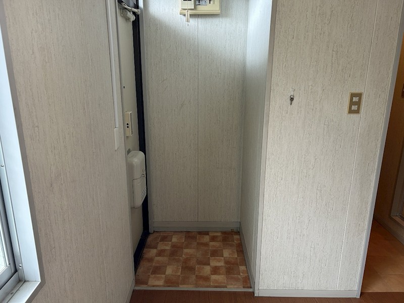 ジュネスハイム 玄関