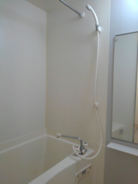 エレガンテフィールドⅠ 風呂画像