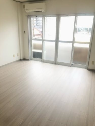 マルショウ15ビル リビング