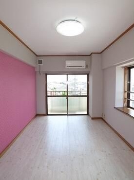 アーバンシティ上浅田 リビング