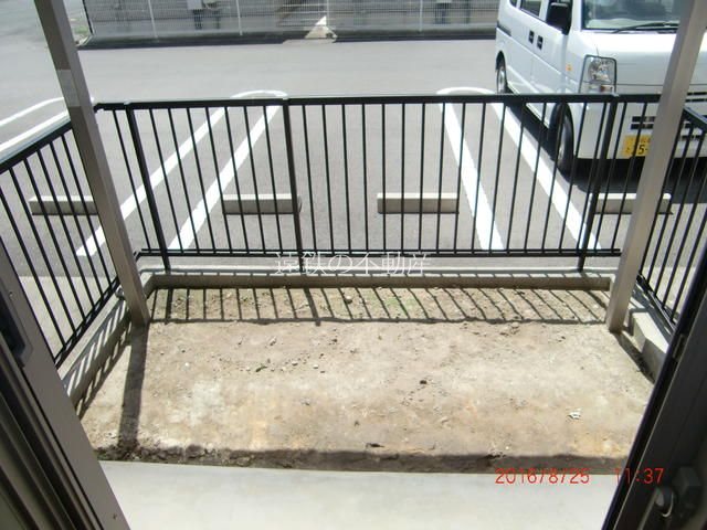 ウッドヴィレッジ ベランダ