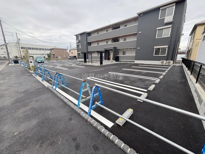 シリウス 駐車場