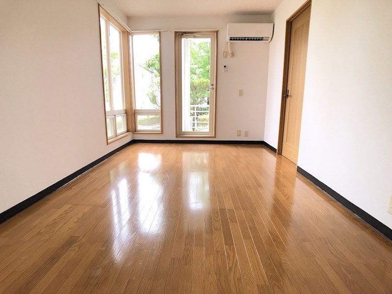 半田ビレッジ４号棟 リビング