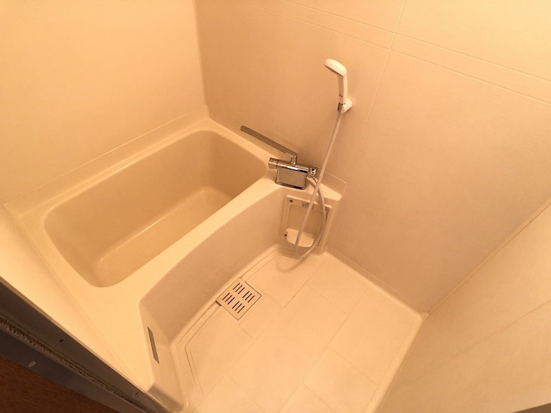 半田ビレッジ４号棟 風呂画像