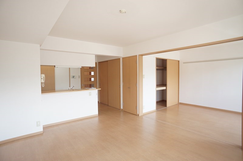 エクレール リビング