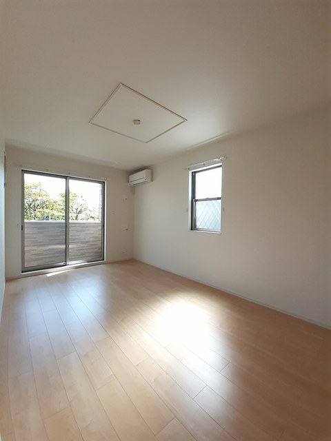 ＬＡＤＹＢＩＲＤ リビング