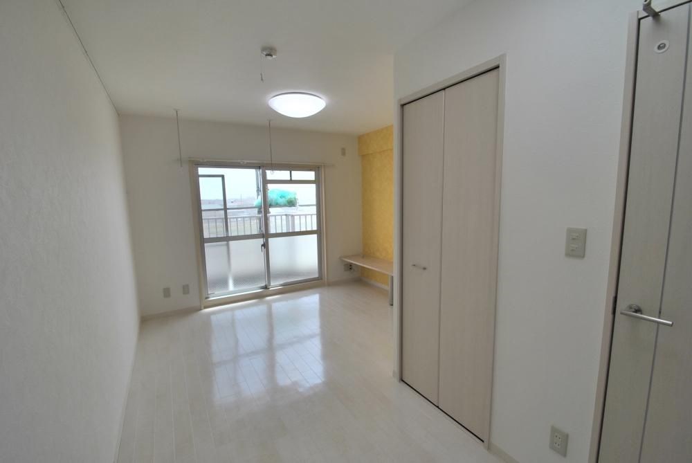 フレッシュタウンSUGIMOTO リビング