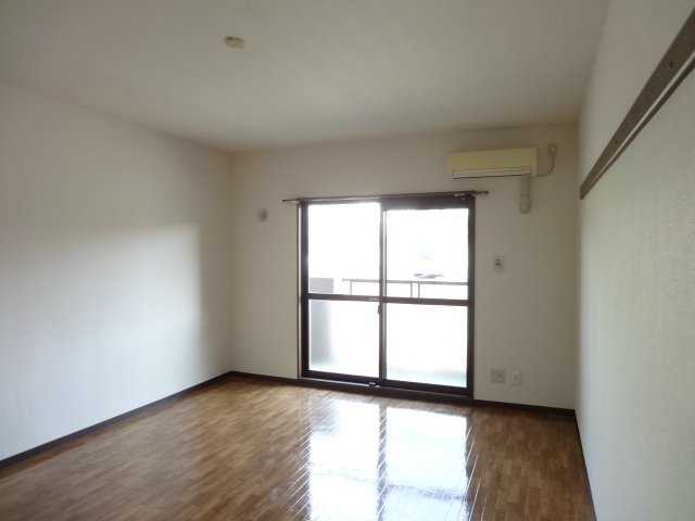 SunRise三番館(サンライズサンバンカン) リビング