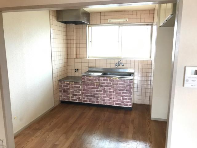 ロイヤルヒルズ高丘 リビング