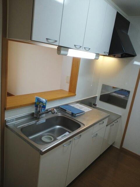 リヴ・プロムネイドＢ キッチン