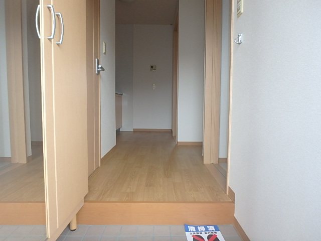 磐田ヒルズⅠ 玄関