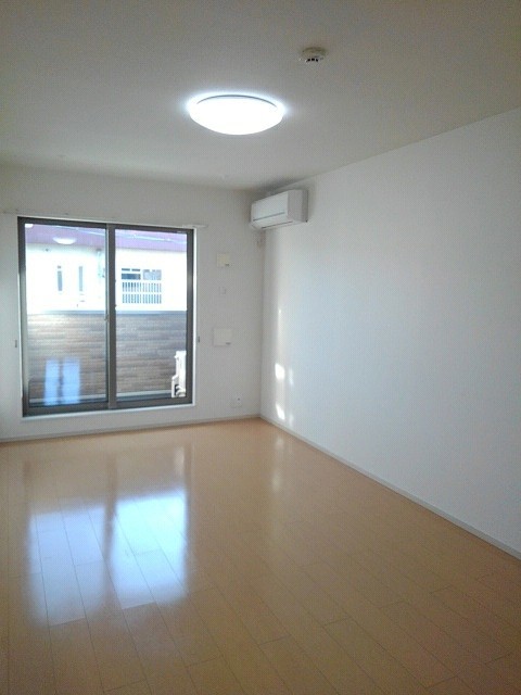 メゾンド・エクセレンスⅢ リビング