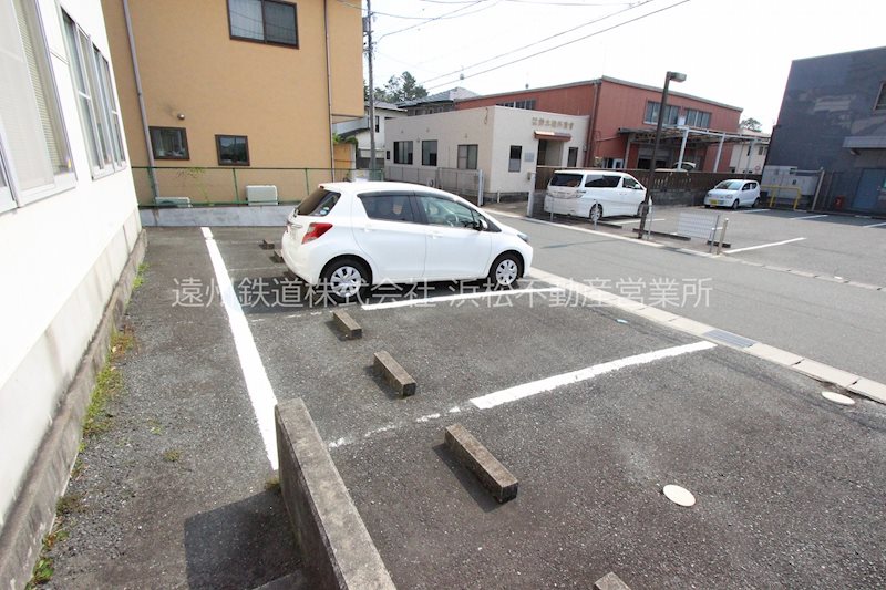 スギモトビル 駐車場