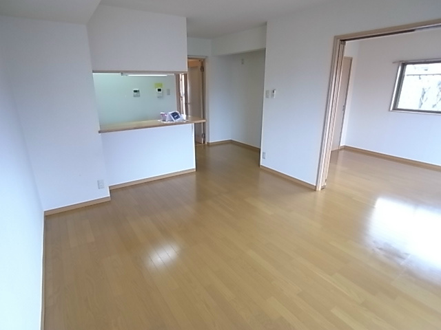 シャンテ高丘 リビング