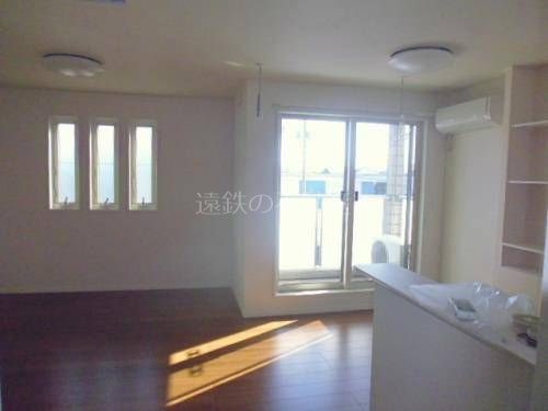 エコライフ長鶴 リビング