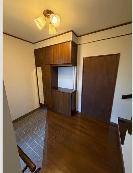 蜆塚1丁目9-10戸建貸家 玄関