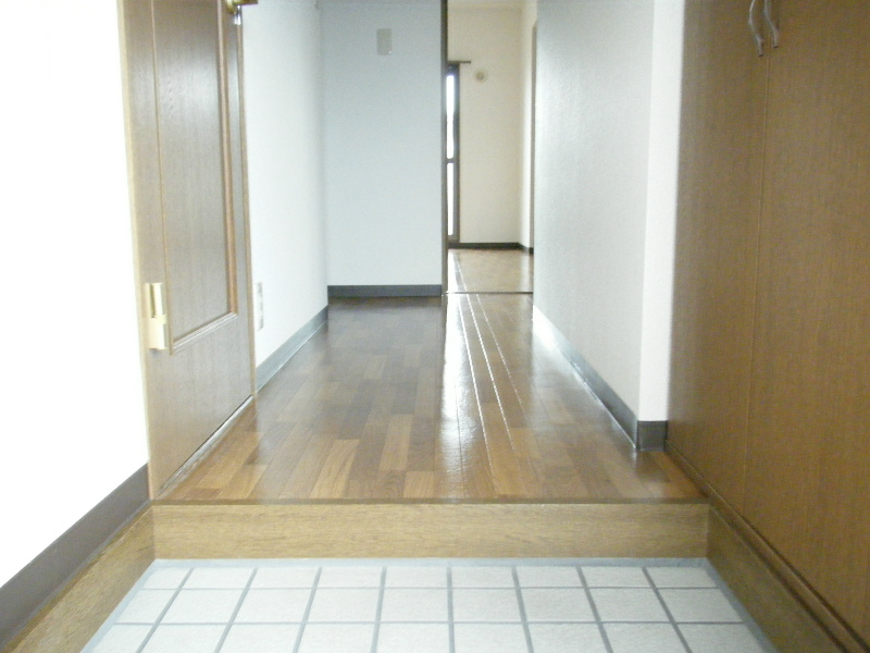 ブライトタイムⅡ 玄関