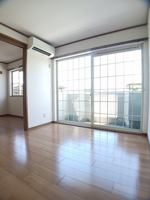 ヴィラ・スターブル　Ⅱ リビング