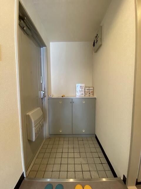 コナビック上西  玄関