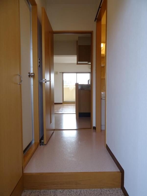 バロンウィズⅡ 玄関