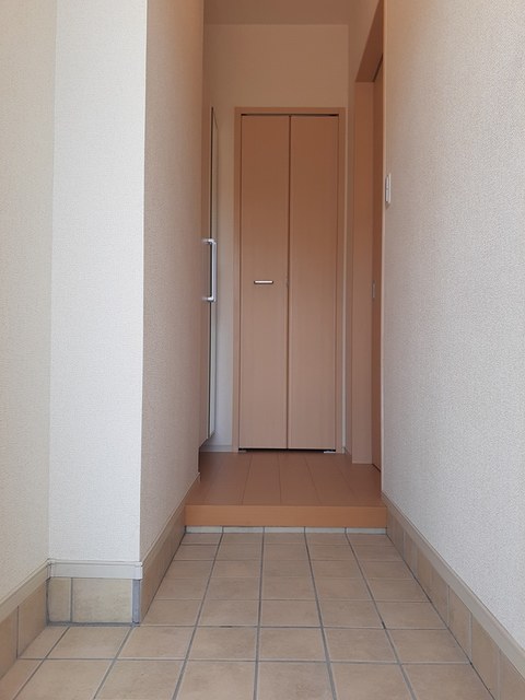 サニーブライト 玄関