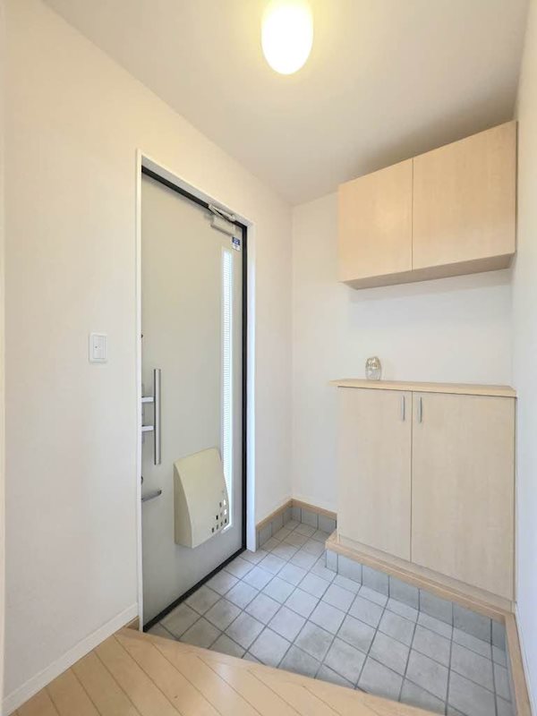 エルシオンD 玄関