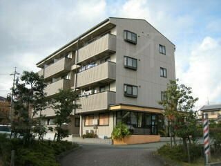 シャトーアーブル 302号室 外観