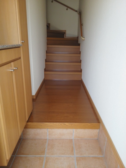 リン・フォート 玄関