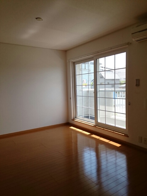 リン・フォート リビング