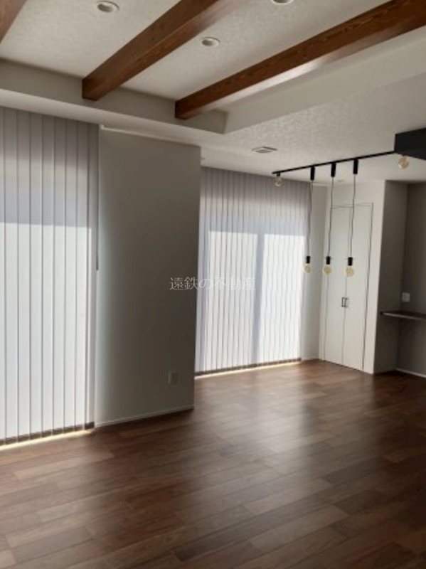 上新屋戸建 リビング