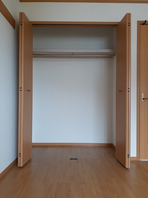 アプリコット・トゥリー その他4