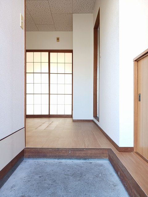 エレガンス葵 玄関