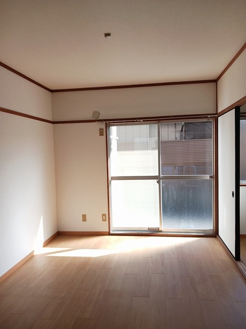 エレガンス葵 リビング