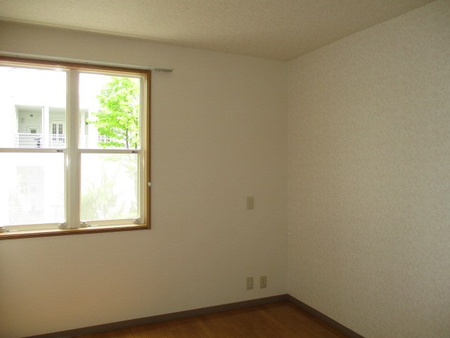 半田ビレッジ４号棟 ベッドルーム