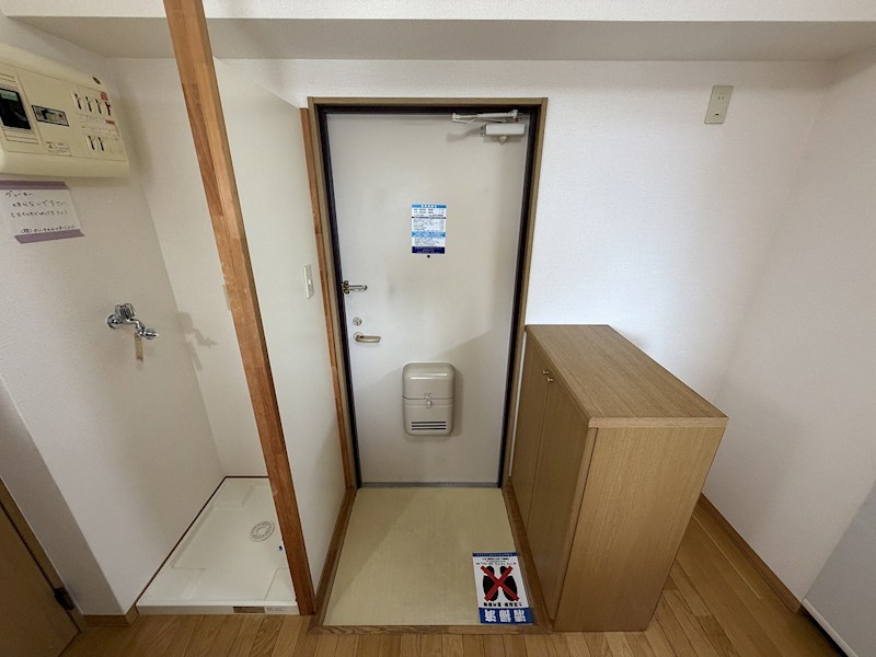 アベニュー山下 玄関