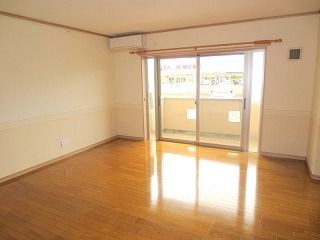 コンフォート志都呂 リビング