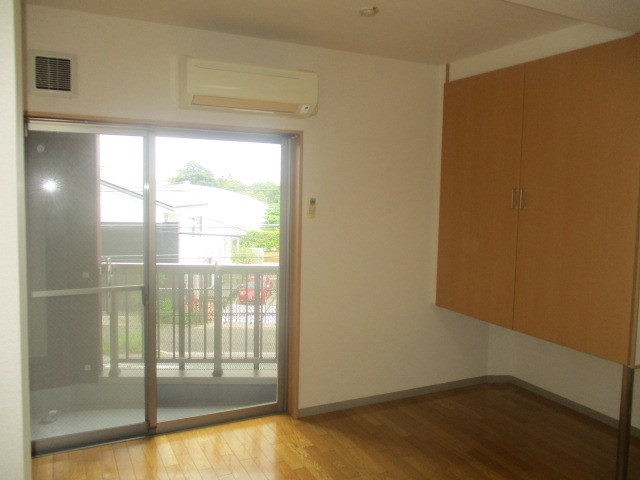 ポピーイン住吉 ベッドルーム