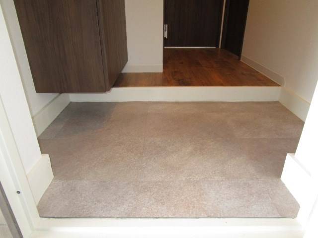 スカイシャトウ城山Ⅰ 玄関