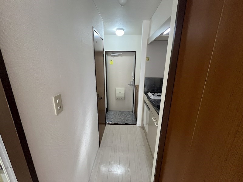 マ・メゾン中島Ⅱ 玄関