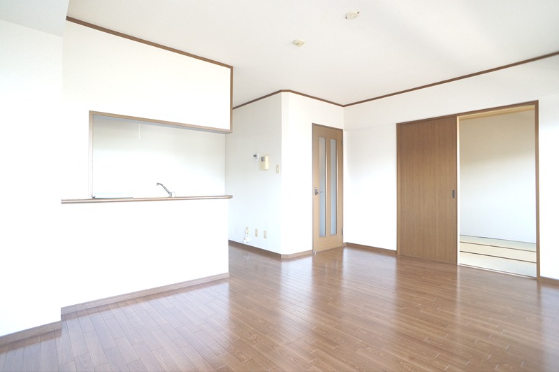 プレステージアスター リビング