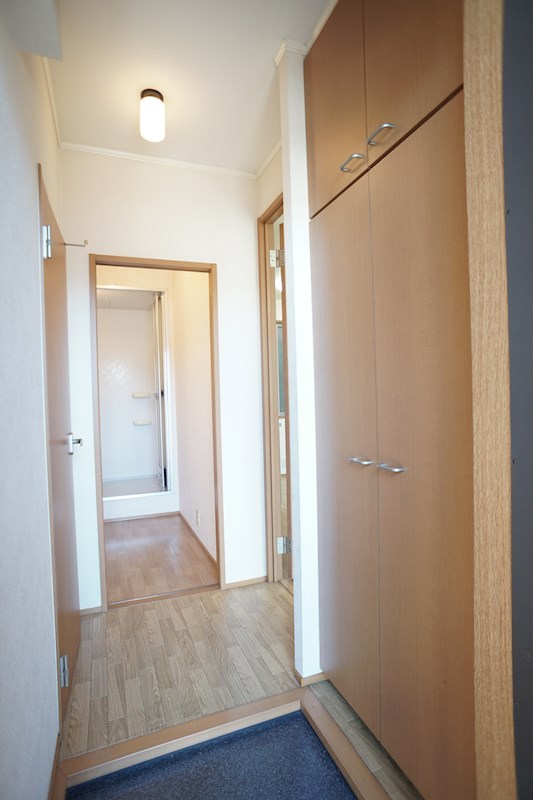 ボヌール高丘 玄関