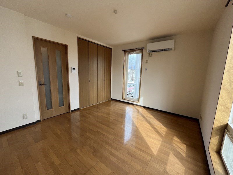 半田ビレッジ６号棟 ベッドルーム