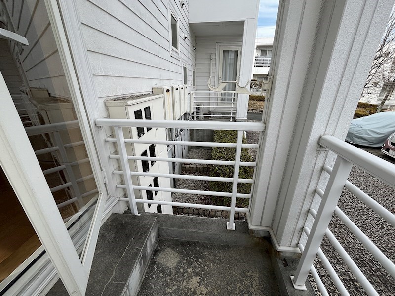 半田ビレッジ６号棟 ベランダ